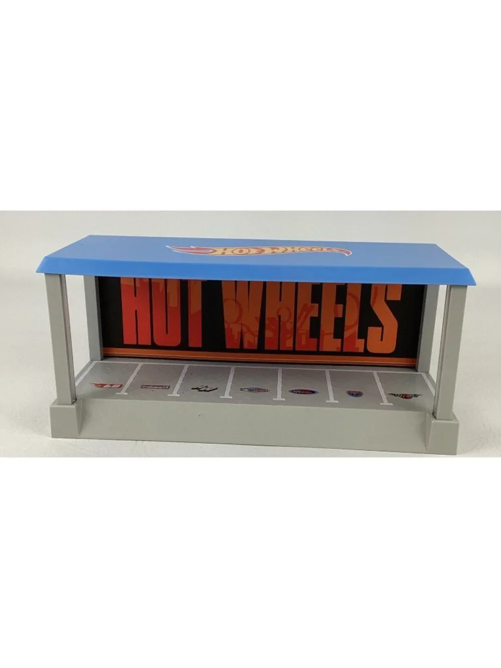 Hot Wheels Garage Parking Display LED Light Showcase Storage Holder 2023 Mattel